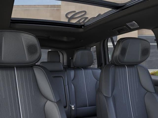 2026 Cadillac VISTIQ Luxury