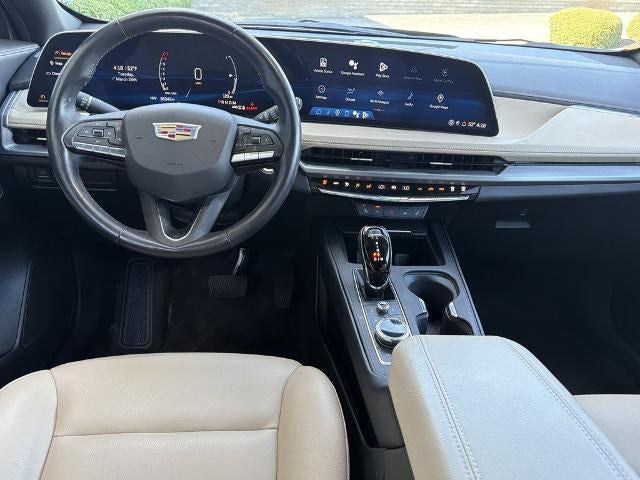 2024 Cadillac XT4 Luxury