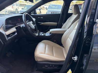 2024 Cadillac XT4 Luxury