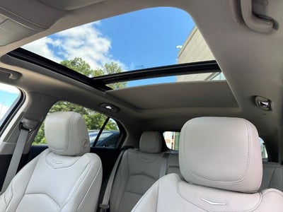 2023 Cadillac XT4 Premium Luxury