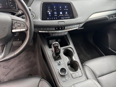 2023 Cadillac XT4 Premium Luxury