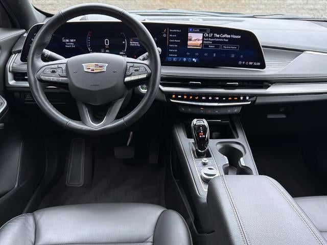 2025 Cadillac XT4 Premium Luxury