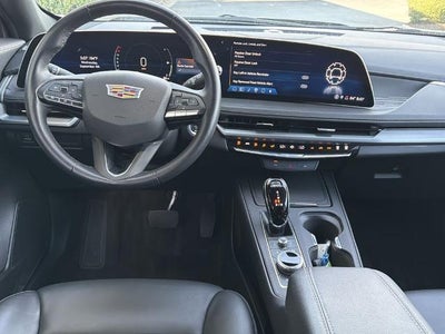 2025 Cadillac XT4 Premium Luxury