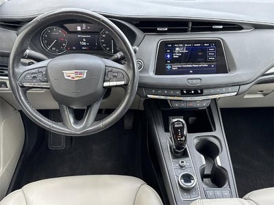 2023 Cadillac XT4 Premium Luxury