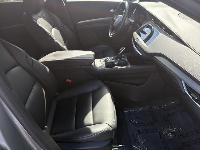2023 Cadillac XT4 FWD Premium Luxury