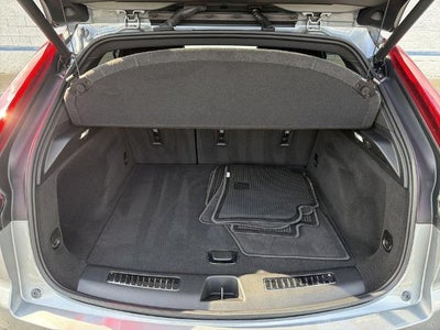 2023 Cadillac XT4 FWD Premium Luxury