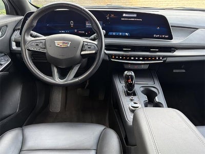 2025 Cadillac XT4 Premium Luxury