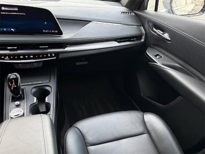 2025 Cadillac XT4 Premium Luxury