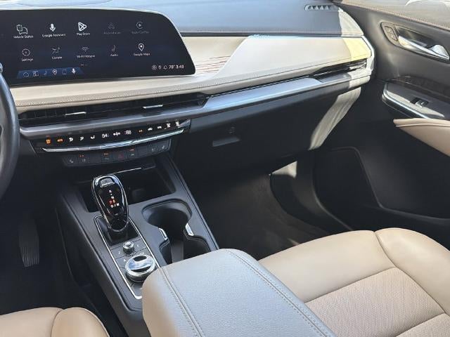 2024 Cadillac XT4 Premium Luxury