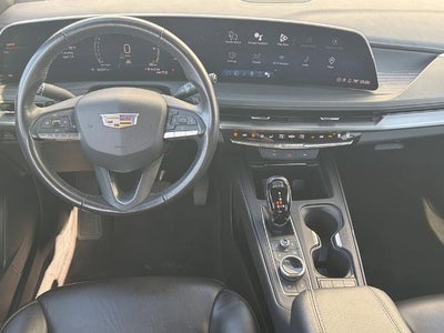 2024 Cadillac XT4 Premium Luxury