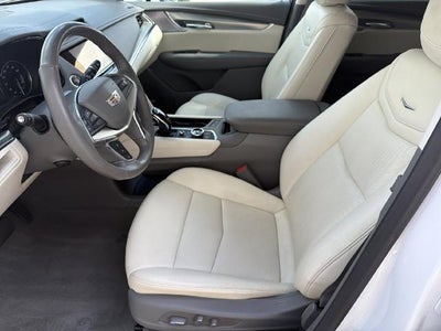 2023 Cadillac XT5 FWD Premium Luxury