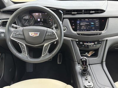 2023 Cadillac XT5 Sport