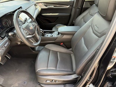 2025 Cadillac XT5 Sport