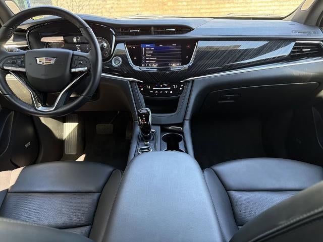 2025 Cadillac XT6 Premium Luxury