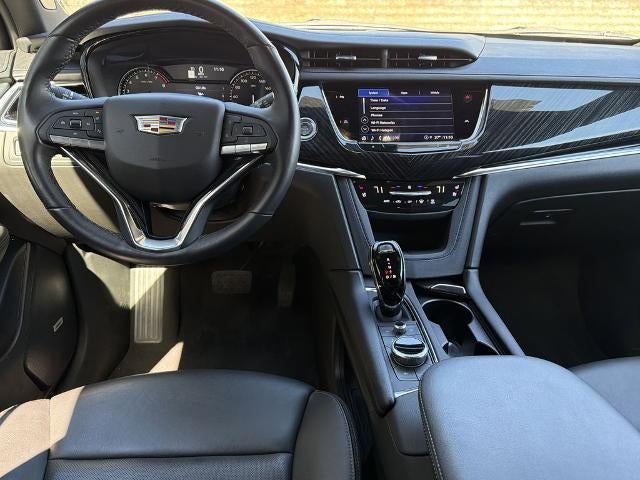 2025 Cadillac XT6 Premium Luxury
