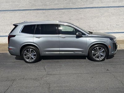 2025 Cadillac XT6 Premium Luxury