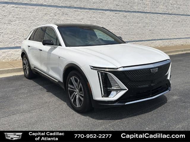 2024 Cadillac LYRIQ Luxury 2