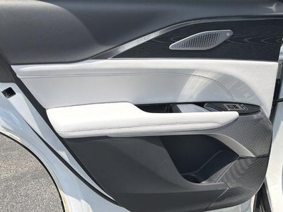 2024 Cadillac LYRIQ Luxury 2