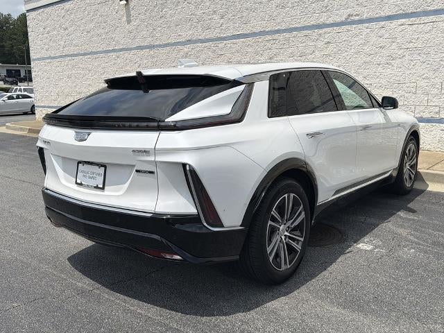 2024 Cadillac LYRIQ Luxury 2