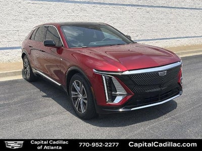 2024 Cadillac LYRIQ Luxury 2