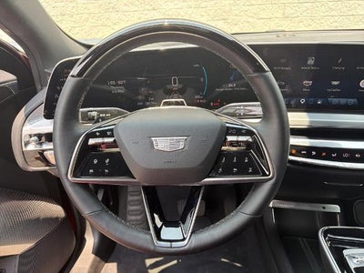 2024 Cadillac LYRIQ Luxury 2