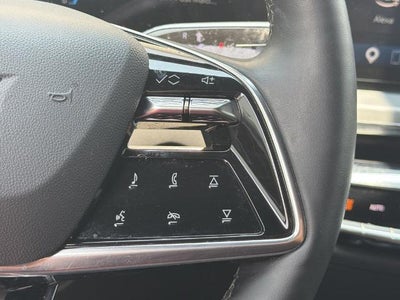 2024 Cadillac LYRIQ Luxury 2