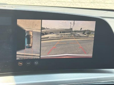 2024 Cadillac LYRIQ Luxury 2
