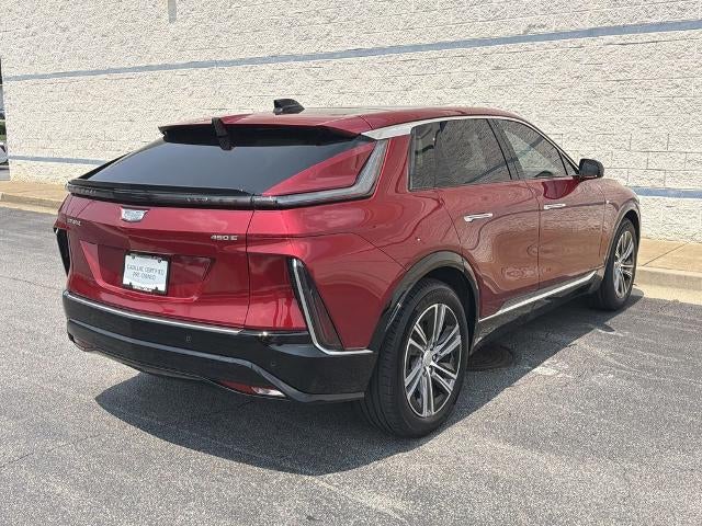 2024 Cadillac LYRIQ Luxury 2