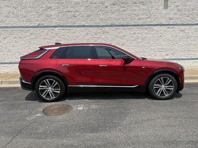 2024 Cadillac LYRIQ Luxury 2