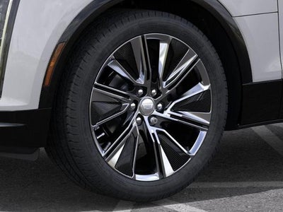 2025 Cadillac LYRIQ Luxury 3