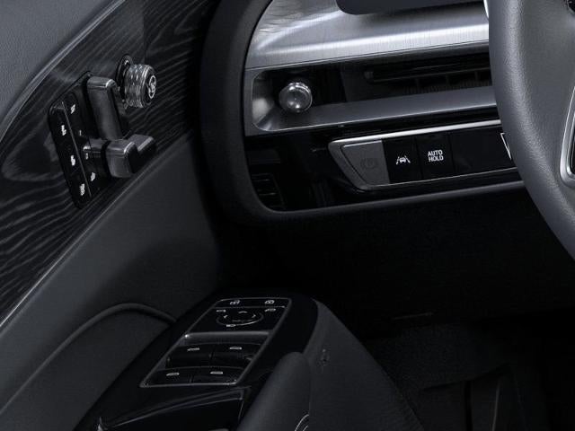 2025 Cadillac LYRIQ Sport 2