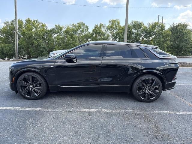 2024 Cadillac LYRIQ Sport 3