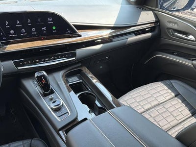 2024 Cadillac Escalade Premium Luxury Platinum