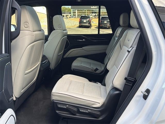 2022 Cadillac Escalade Sport