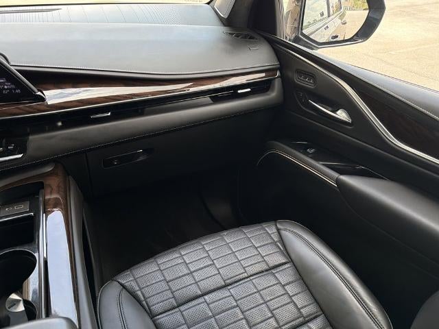 2022 Cadillac Escalade Sport Platinum