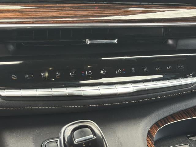 2023 Cadillac Escalade ESV Luxury