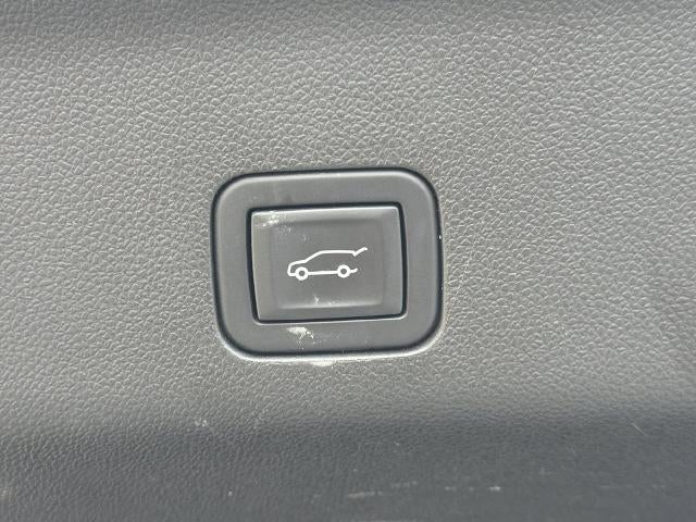 2024 Cadillac Escalade ESV Premium Luxury