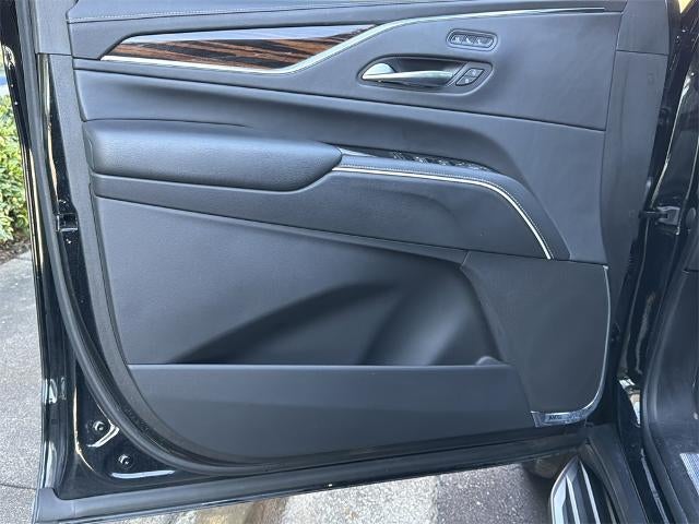 2023 Cadillac Escalade ESV Premium Luxury