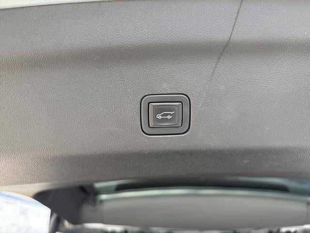2023 Cadillac Escalade ESV 4WD Premium Luxury