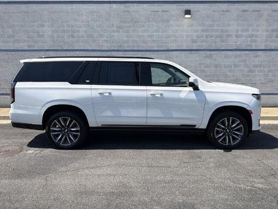 2024 Cadillac Escalade ESV Sport Platinum