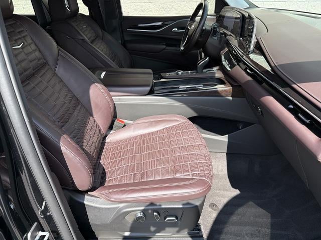 2024 Cadillac Escalade ESV Sport Platinum