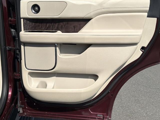 2018 Lincoln Navigator Select