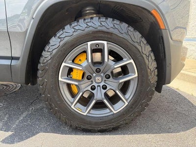2022 RIVIAN R1T Launch Edition