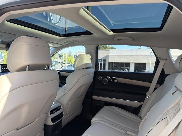 2023 Genesis GV80 Base