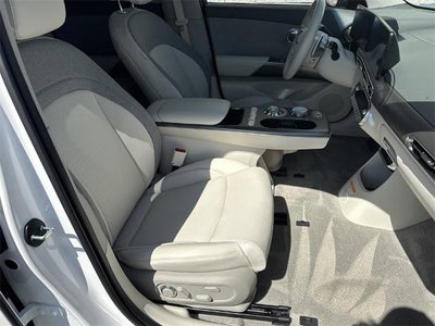 2024 Genesis GV60 Standard