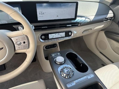 2024 Genesis GV60 Standard