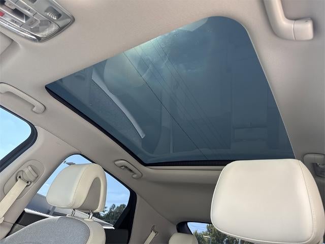 2024 Genesis GV60 Standard