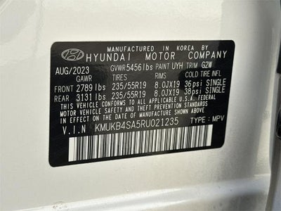 2024 Genesis GV60 Standard