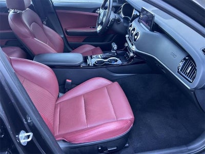 2023 Kia Stinger GT-Line