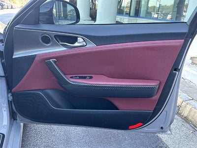 2022 Kia Stinger GT1